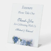 ゲイグロームズリージェンシーブルーバラ 台座サイン (正面)