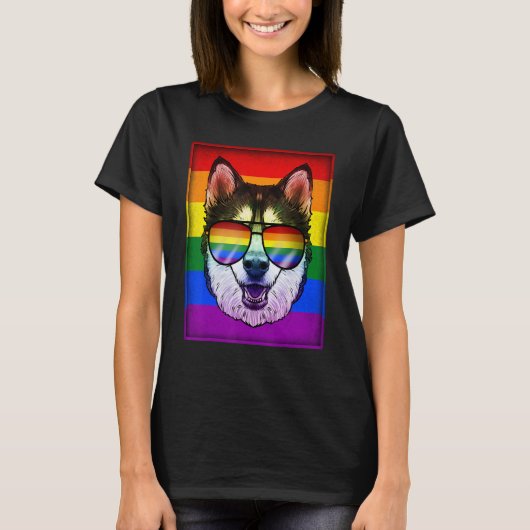 ゲイシベリアハスキー犬レインボーLGBTプライド国旗のカット Tシャツ (正面)