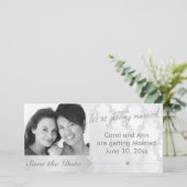 ゲイシルバー・ダマスク柄 結婚式 写真付き 日程お知らせ セーブザデート (スタンド正面)