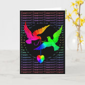 ゲイプライドの婚約のお祝いの虹の鳩 カード (黄色い花)