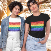 ゲイプライドクラシックフェイクシルクレインボーフラッグLGBTQおもしろい Tシャツ