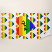 ゲイプライドレインボー国旗のハート ビーチタオル (正面)