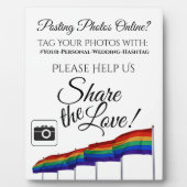 ゲイプライドレインボー結婚の写真共有ハッシュタグサイン フォトプラーク (正面)