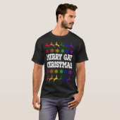ゲイメリークリスマスLGBTトナカイ雪の結晶 Tシャツ (正面フル)