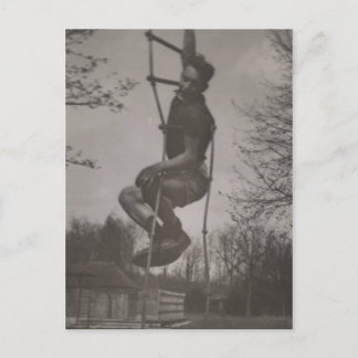 ゲイ興味かわいい若いアスリートだましのまわりに ポストカード