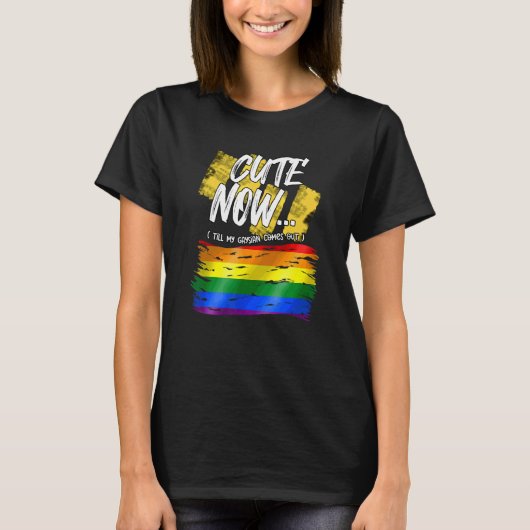 ゲイ プライド ゲイジアン LGBTQ レインボー カラーズ アジア かわいい N Tシャツ (正面)