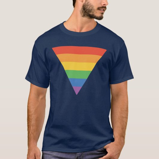 ゲイ プライド レインボー トライアングル Tシャツ (正面)