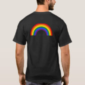 ゲイ・プライド・レインボー。愛は愛です。 Tシャツ (裏面)