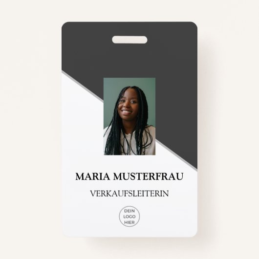 ゲスタルテディネンイーゲナンアウスウィスヴォラージュ バッジ (正面)