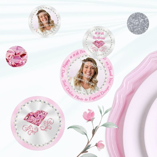 ゲストとケーキテーブルの誕生日用デコレーション コンフェッティ