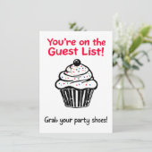 ゲストリストにあなたの名前が載ってるよ - 面白いパーティーの招待状 招待状 (スタンド正面)