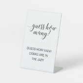 ゲスト参加型のラベルアクティビティ ドレスコードの数の当てクイズ 台座サイン (正面)