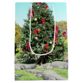 ゲータークリスマスツリー – ミディアムクリスマス抱き枕 ミディアムペーパーバッグ (裏面)