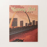ゲートウェイアーチナショナルパークイラストレーショントラベルアート ジグソーパズル<br><div class="desc">Gateway Archベクトルアートワークデザイン。Gateway Arch National Parkは、ミズーリ州セントルイスにあるアメリカの国立公園で、ルイスとクラークの探検隊の出発地点の近くにある。</div>