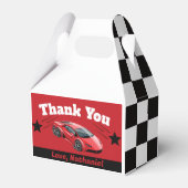 ゲーブルレッドスポーツレースカーをテーマにした誕生日 フェイバーボックス (正面サイド)