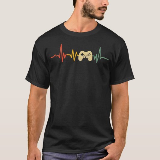 ゲーマーのヴィンテージレトロハートビートゲーム制御装置 Tシャツ (正面)