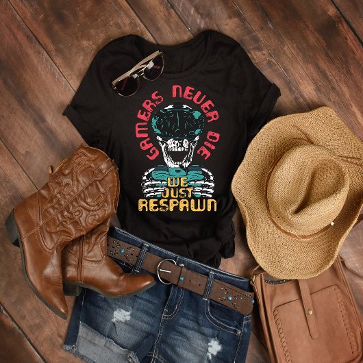 ゲーマーは決してTシャツを死なない Tシャツ