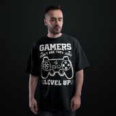 ゲーマーは、彼らはちょうどレベルアップ誕生日ゲーマー Tシャツ