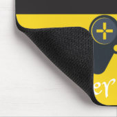 ゲーマーカッコいいイエローとブラック マウスパッド (コーナー)