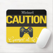 ゲーマーカッコいいイエローとブラック マウスパッド (マウス)