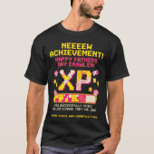 ゲーマーパパ実績XPバー 楽しい父の日 Tシャツ (正面)