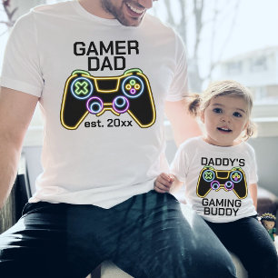 ゲーマーパパEst Dateゲーミングファーザーチャイルドマッチング Tシャツ