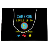 ゲーマーピクセルアーケードレベル最大5誕生日のお気に入り ラージペーパーバッグ (正面)