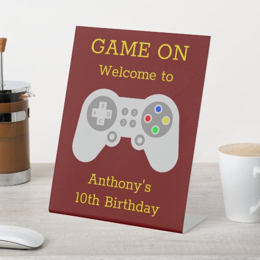 ゲーマーモダン任意の年齢の誕生日パーティーへようこそ 台座サイン (インサイチュ)