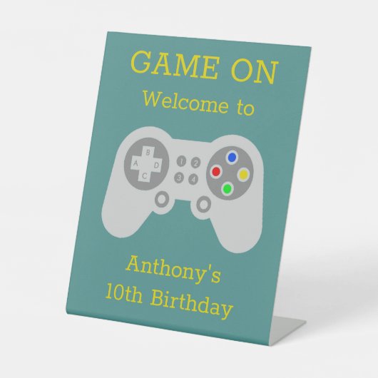 ゲーマーモダン任意の年齢の誕生日パーティーへようこそ 台座サイン (正面)