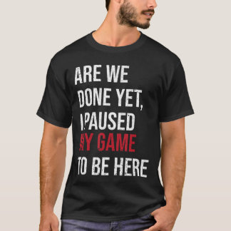 ゲーマー向けのビデオゲームでゲーミングチェアとマッチする ゲーミング Tシャツ