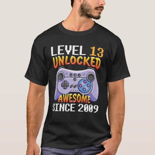 ゲーマー誕生日レベル13歳ロック解除素晴らしS Tシャツ (正面)