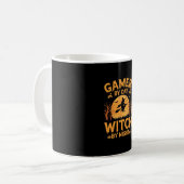 ゲーマー魔女ハロウィンゲームデザイン コーヒーマグカップ (正面左)