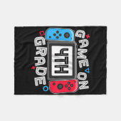 ゲーマーCkは4年生おもしろいの子供ボーで学校ゲームへ フリースブランケット (正面(横))