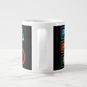 ゲーミングマグカップ - Pixels Power Play ネオン コーヒー カップ (裏面)
