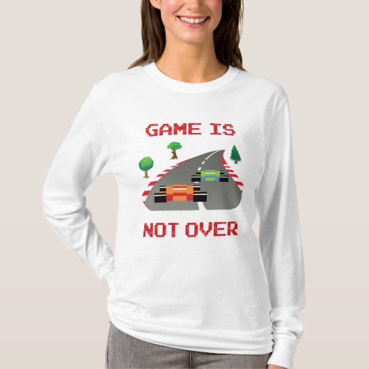 ゲームがピクセル化されたビデオゲーム上にない Tシャツ (正面)