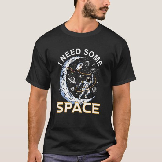 ゲームと宇宙が必要だ Tシャツ (正面)