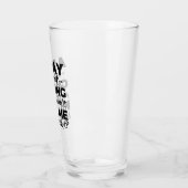 ゲームのない日は私を殺すことはないだろう。 タンブラーグラス (左)
