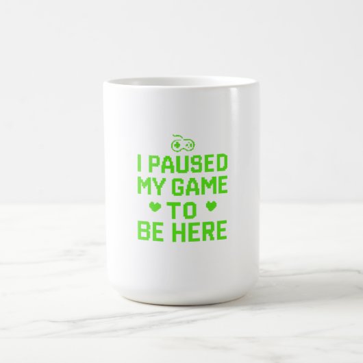 ゲームのネオンピクセルアートを一時停止 コーヒーマグカップ (中央)