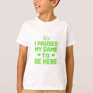 ゲームのネオンピクセルアートを一時停止 Tシャツ