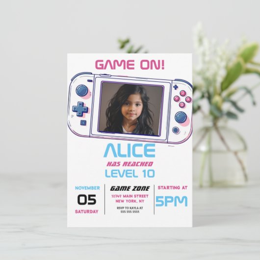 ゲームのビデクールオゲームガールバースデーパーティーの写真 招待状 (スタンド正面)