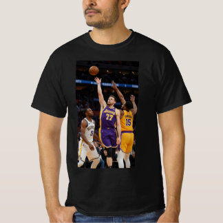 ゲームの上：プロレベルバスケットボールTシャツ Tシャツ