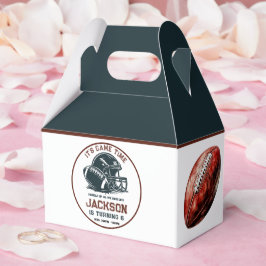 ゲームの時間だ！サッカーの誕生日の子供たちをキックオフ フェイバーボックス