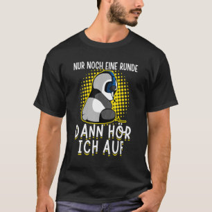 ゲームのPandaゲームコンソールのゲーマーPcのみ Tシャツ