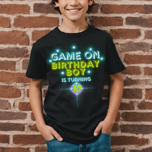 ゲームオンレーザーラベルブルーグリーンネオングロー誕生日 Tシャツ