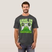 ゲームオン幼稚園おもしろい新学期ゲーマー Tシャツ (正面フル)