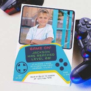 ゲームオン ビデクールオゲーム男の子の誕生日パーティー写真 招待状