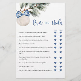 ゲームカードの上または下に冬の中国の不気味な弓