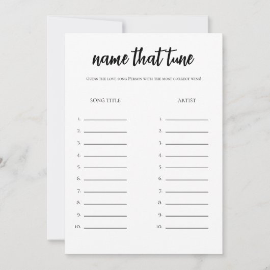 ゲームカードを調整するミニマルブライダルシャワー名 招待状 (正面)