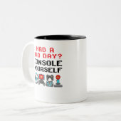 ゲームコンソールおもしろいプンゲーマービデオゲームプレーヤー ツートーンマグカップ (正面左)