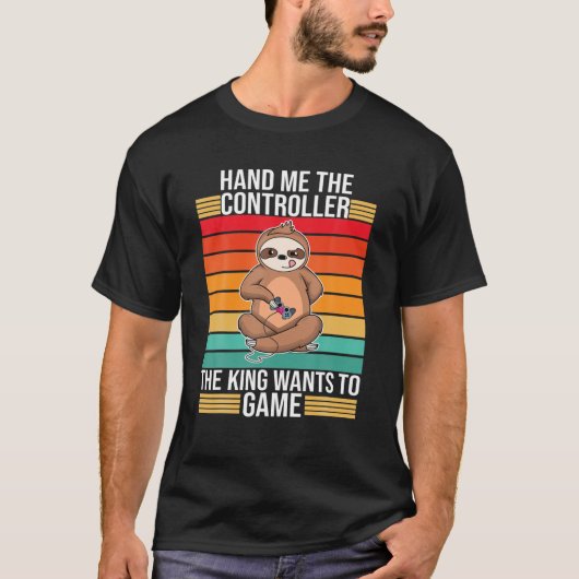 ゲームコントローラのキングコンソールのゲーマーを手に Tシャツ (正面)